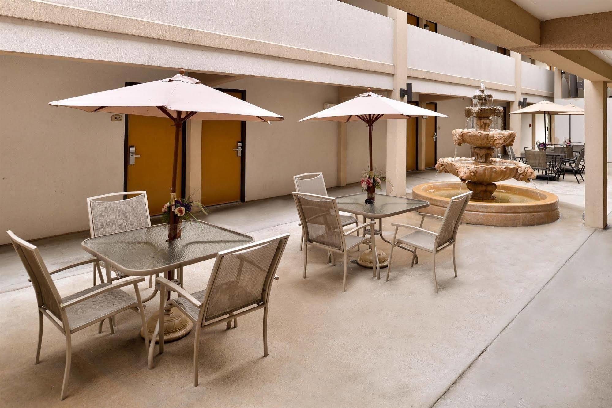 Magnuson Hotel Nashville North Goodlettsville Buitenkant foto